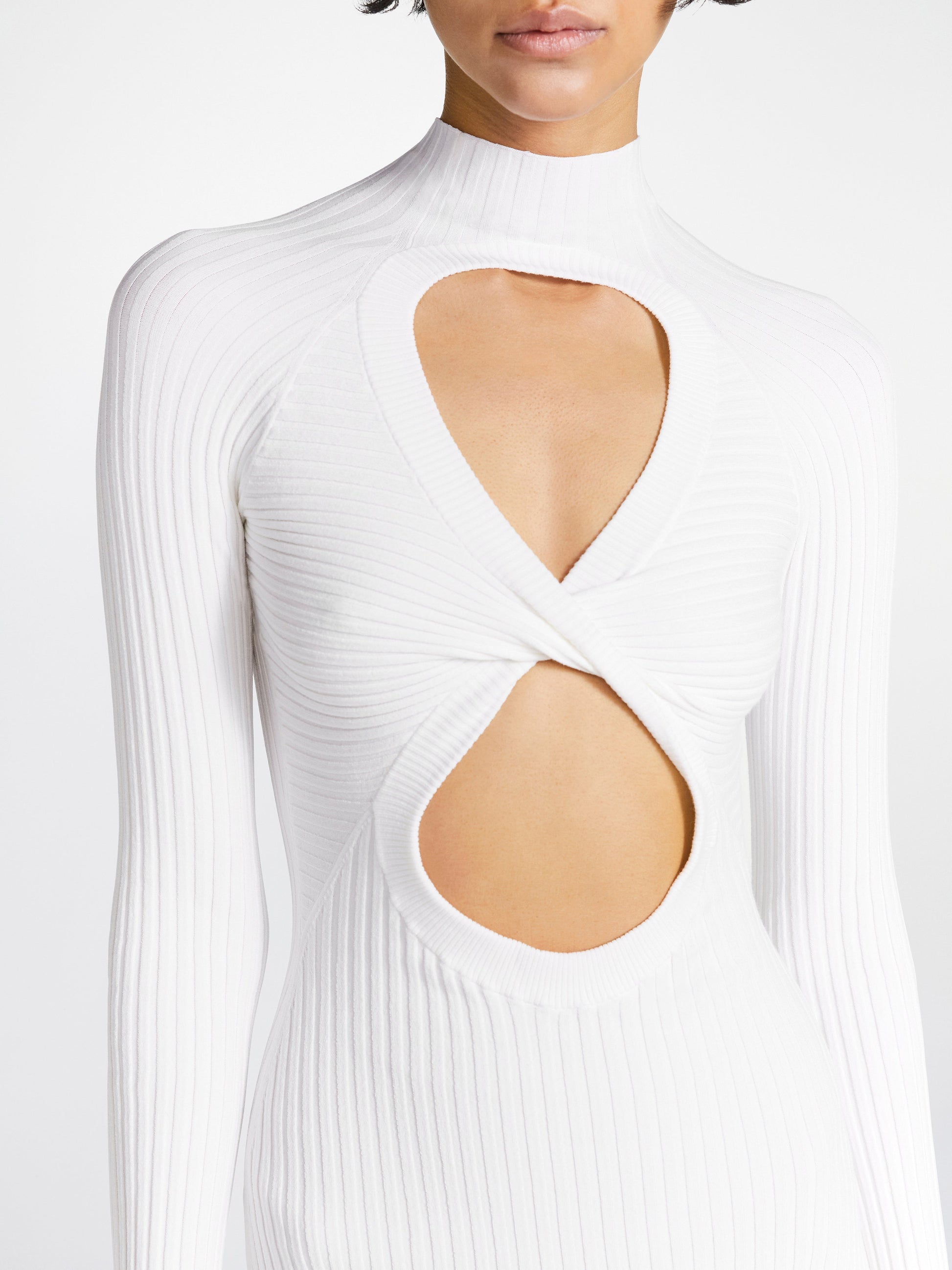 FIGURE 8 REVERSIBLE DRESS