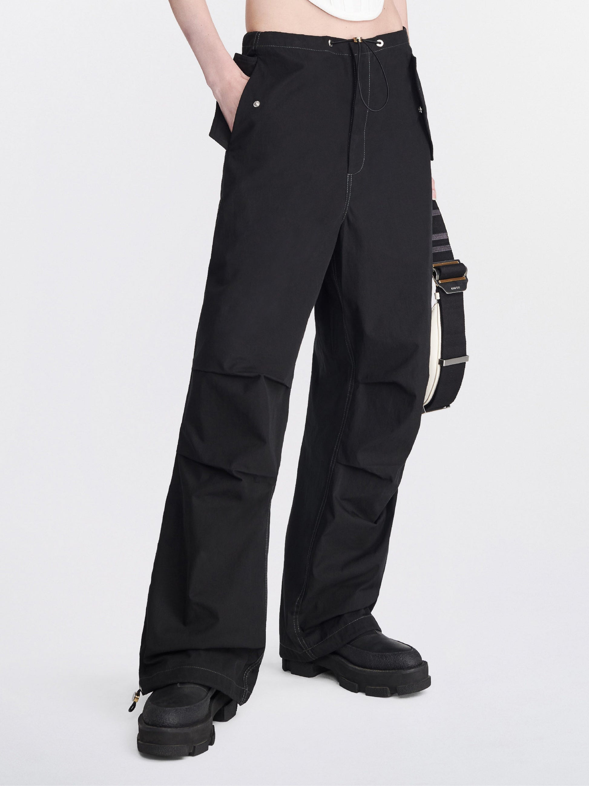 Dion lee toggle parachute パンツ Dion Lee Toggle Parachute Pant in Sahara | FWRD