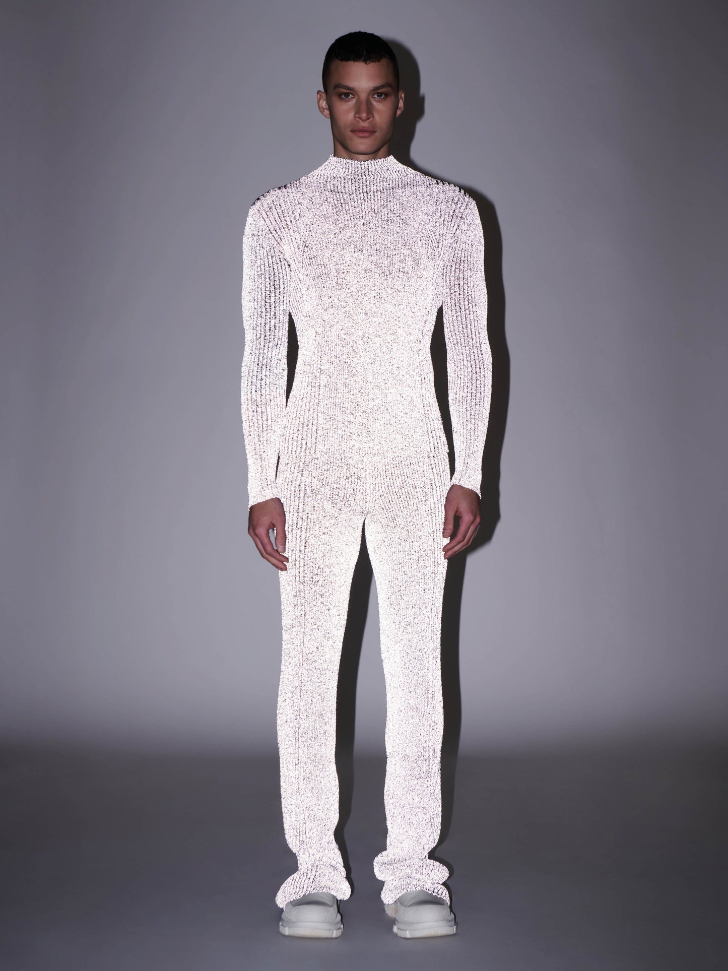LIGHT REFLECTIVE RIB SKIVVY