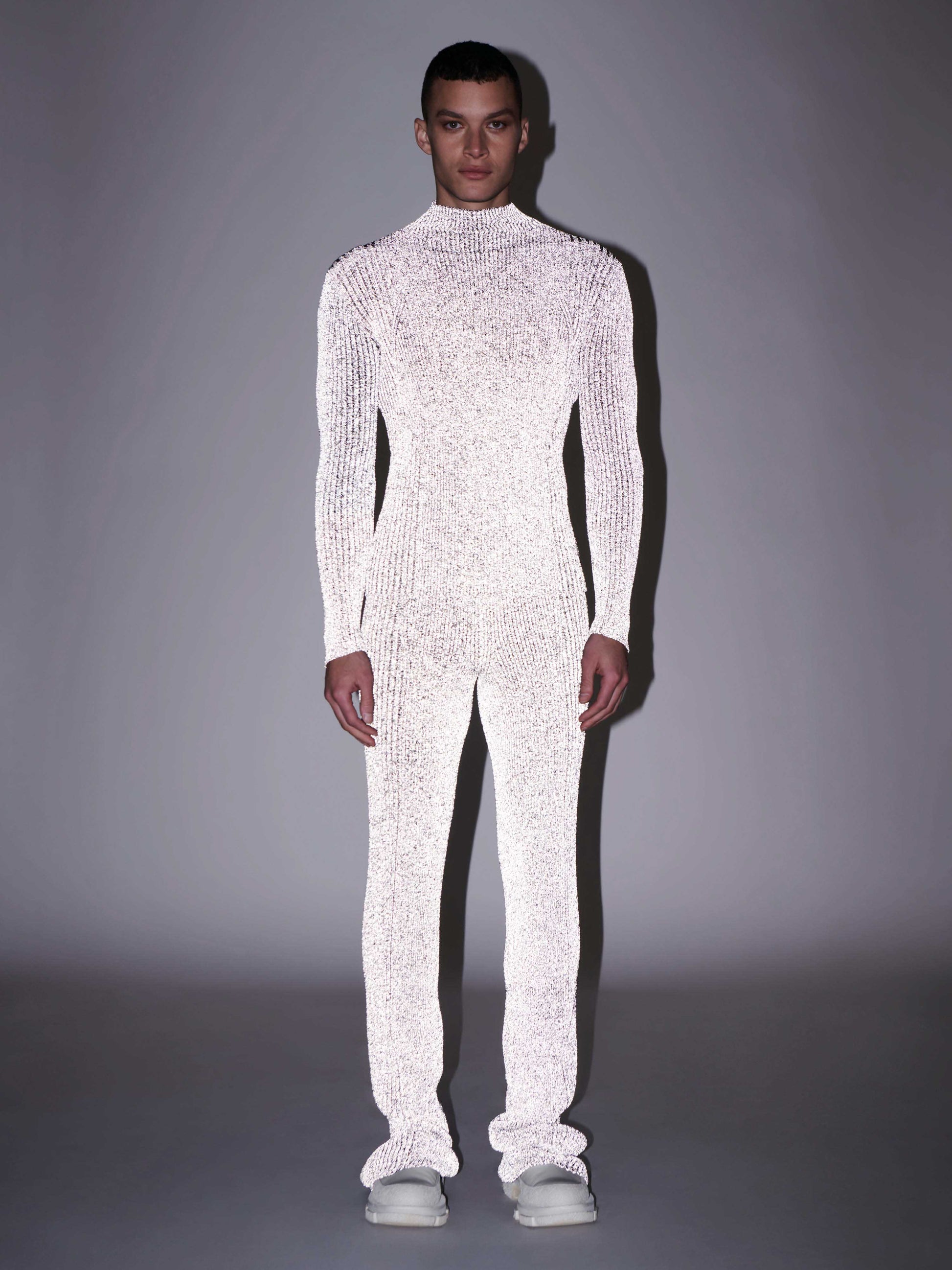 LIGHT REFLECTIVE RIB SKIVVY