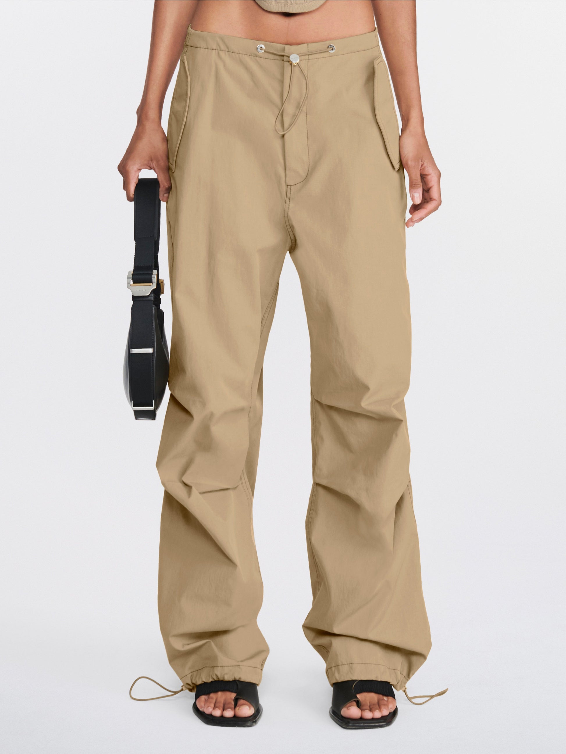 TOGGLE PARACHUTE PANTS